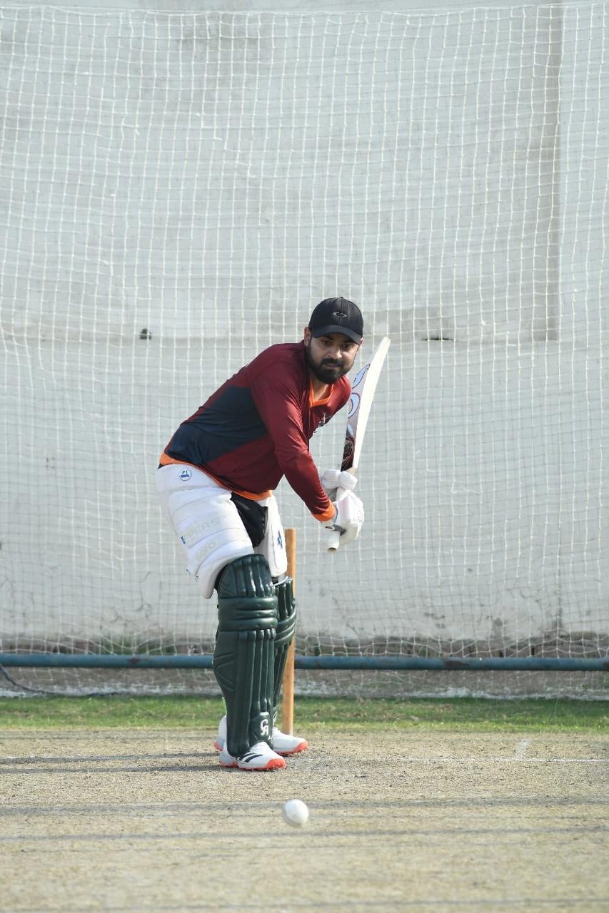 Haris Sohail practicing