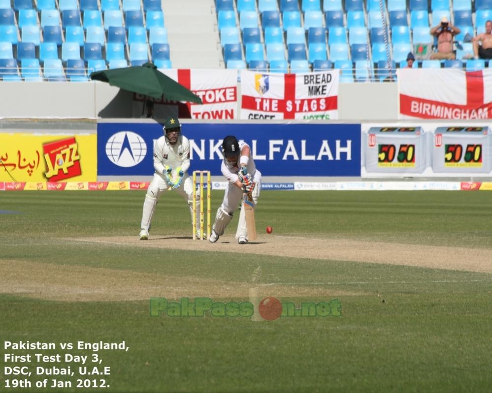 Jonathan Trott and Adnan Akmal