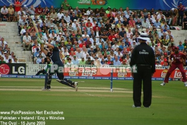 Luke Wright drives straight down the ground