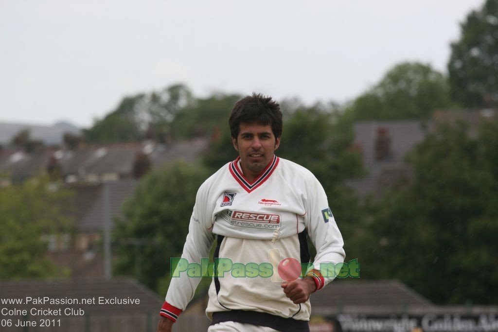 Mansoor Amjad Playing for Colne Cricket Club