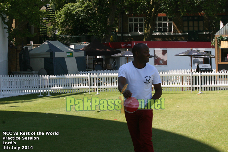 MCC vs Rest of the World - Practice Session