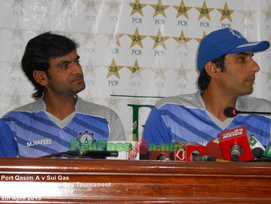 Misbah ul Haq and Mohammad Hafeez at Post Match Press Conference