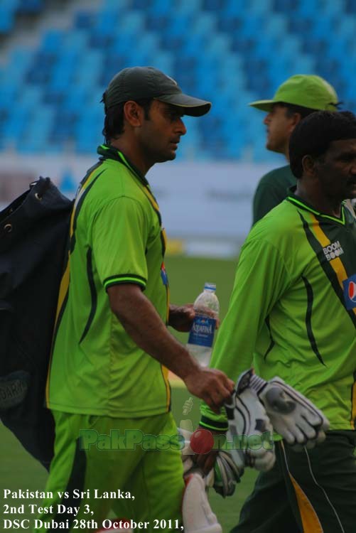 Mohammad Hafeez heads back after practice