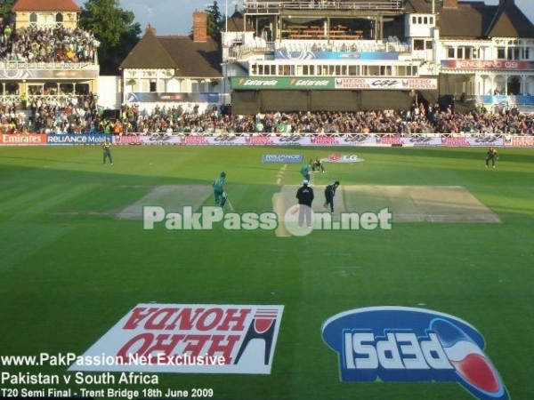 Mohammed Amir bowling