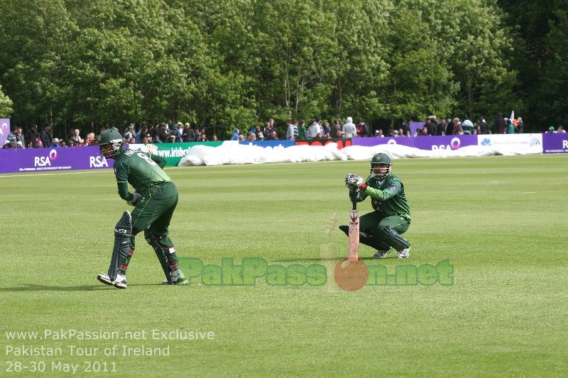 Mohammed Hafeez and Taufeeq Umar