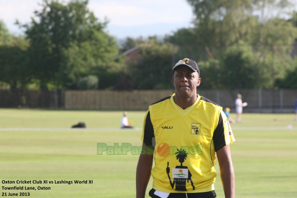 Oxton Cricket Club XI vs Lashings World XI