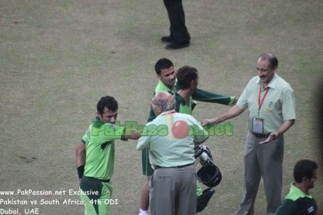 Pakistan Celebrate Win