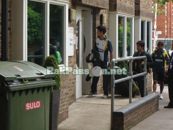 Pakistan check-in at Lord's