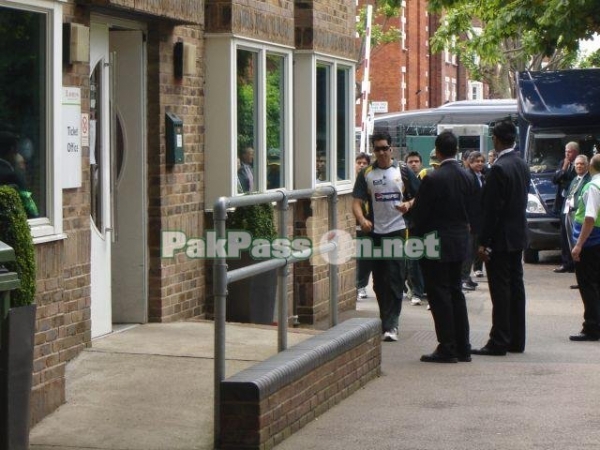 Pakistan check-in at Lord's