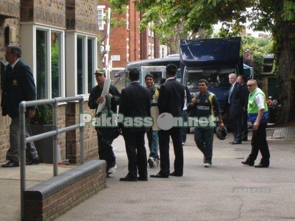 Pakistan check-in at Lord's