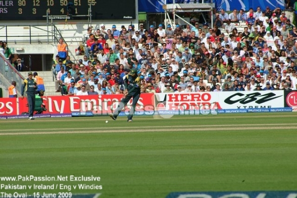 Pakistan fielding at The Oval