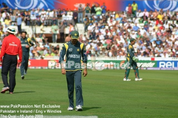 Pakistan fielding at The Oval