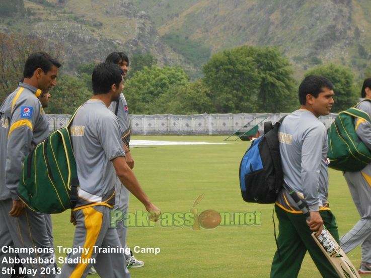 Pakistan players and coaching staff arrive at Abbottabad Stadium