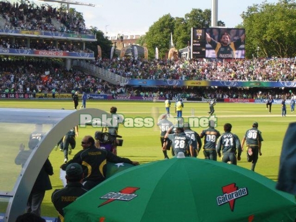 Pakistan team seen running on to the field after winning runs of the 2009 T