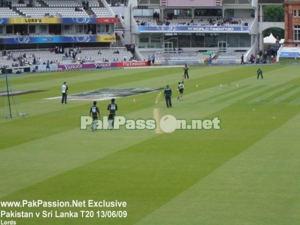 Pakistan team warming up at Lords