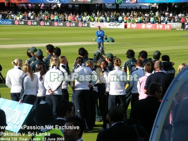 Pakistan team with the 2009 Women's T20 Champions England