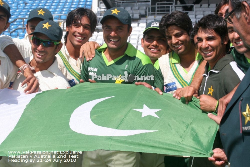 Pakistan v Australia Test Series - 2nd Test - Headingley - Day 4