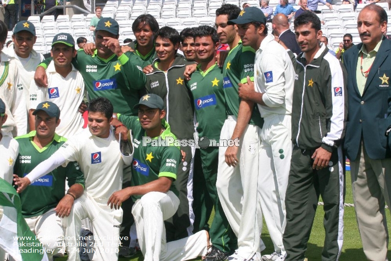 Pakistan v Australia Test Series - 2nd Test - Headingley - Day 4