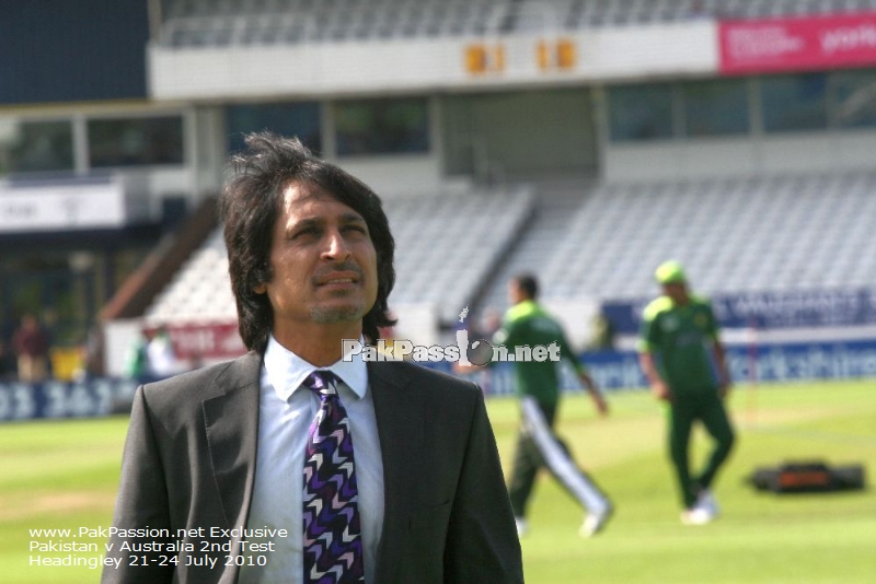 Pakistan v Australia Test Series - 2nd Test - Headingley - Day 4