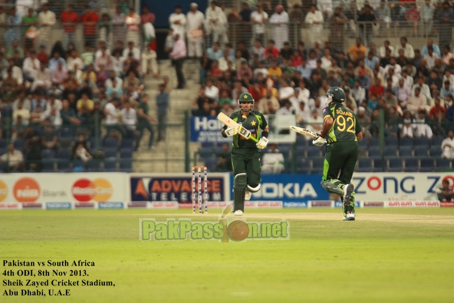 Pakistan VS South Afirca - 4th ODI - Dubai - 8th November 2013