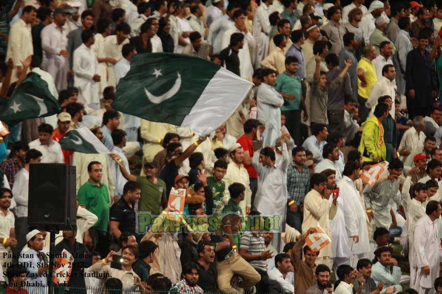 Pakistan VS South Afirca - 4th ODI - Dubai - 8th November 2013