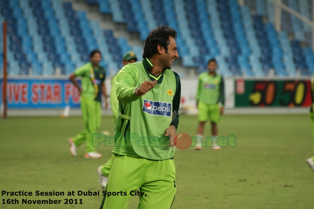 Pakistan vs Sri Lanka | 3rd ODI | Dubai | 18/11/11 | Pre-Match Practice Pic