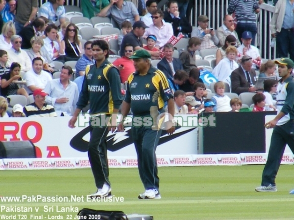 Pakistan warming up