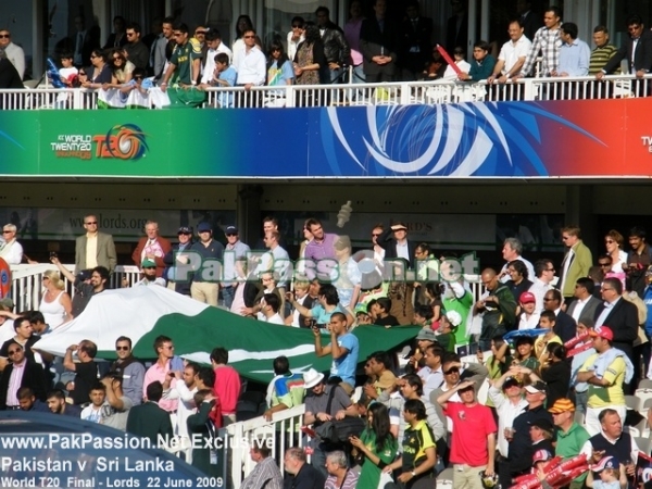 Pakistani supporters at the 2009 T20 World Final