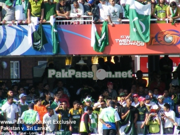 Pakistani supporters at the 2009 T20 World Final