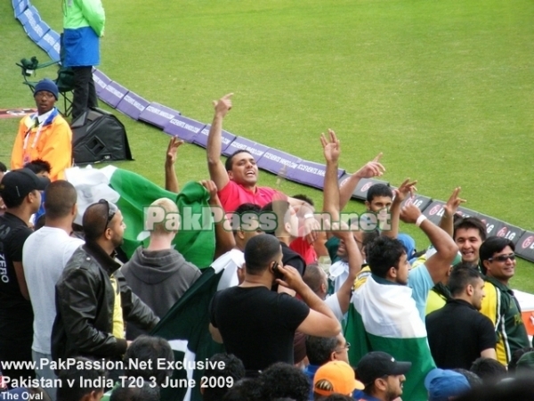 Pakistani supporters at The Oval