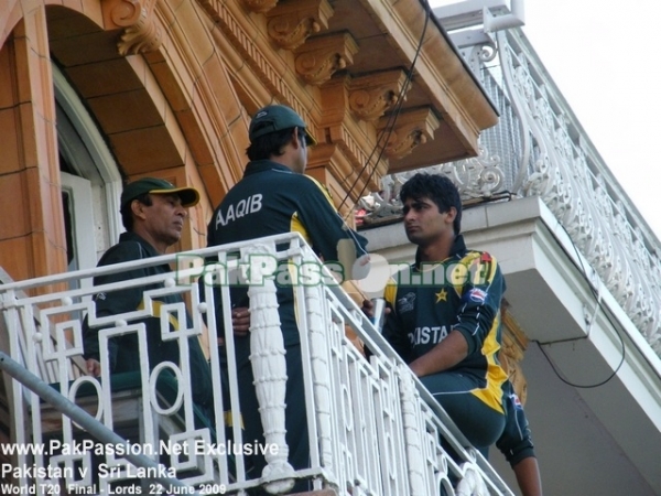 Pakistanis at Lord's balcony