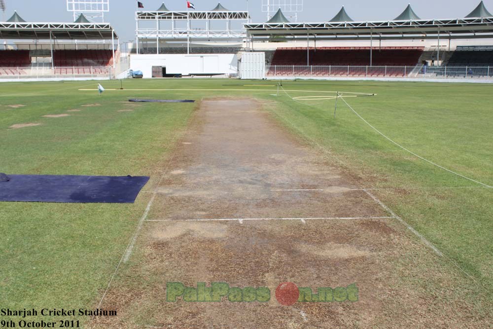 PakPassion Visits Sharjah Cricket Ground - 09 October 2011