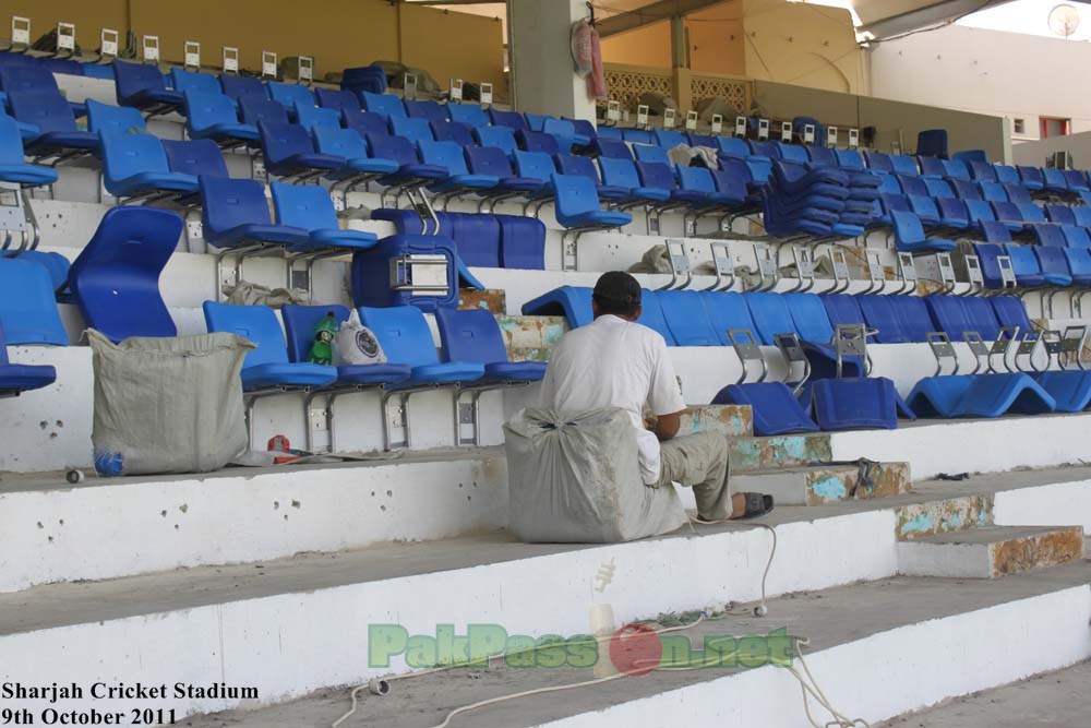 PakPassion Visits Sharjah Cricket Ground - 09 October 2011