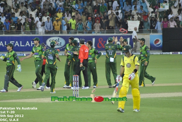 Saeed Ajmal and teammates celebrating