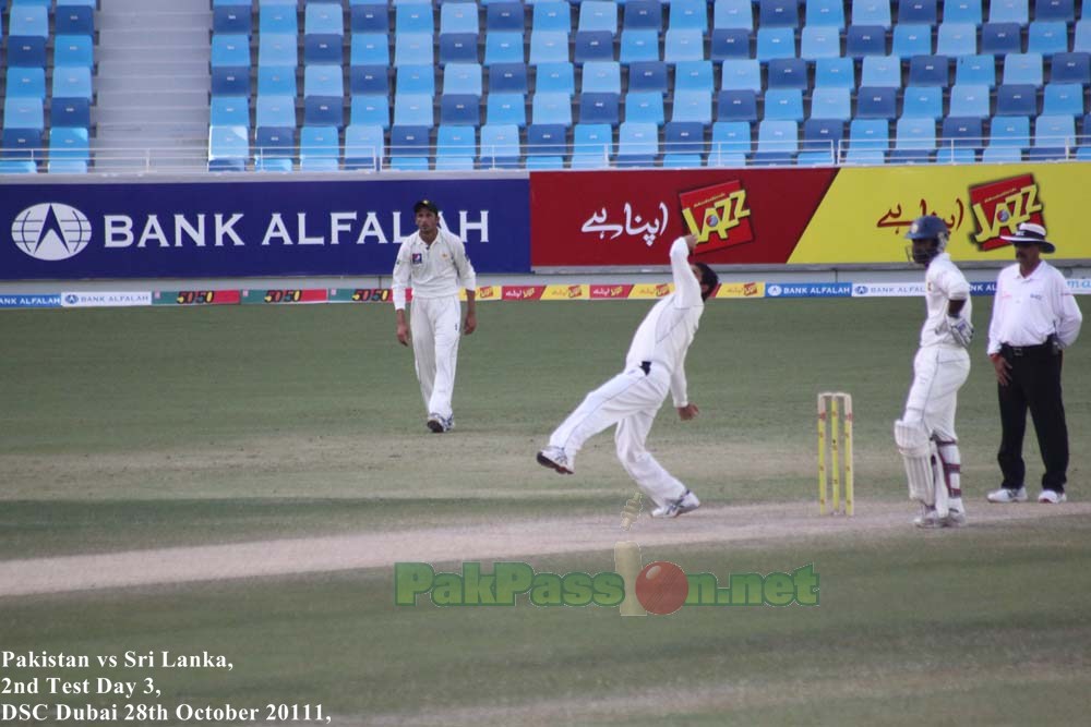 Saeed Ajmal prepares to bowl