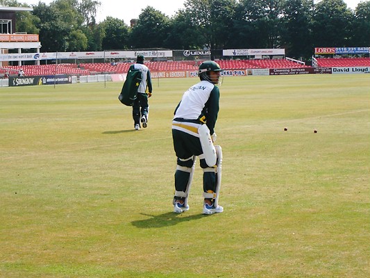 Salman Butt Practicing at Leicester