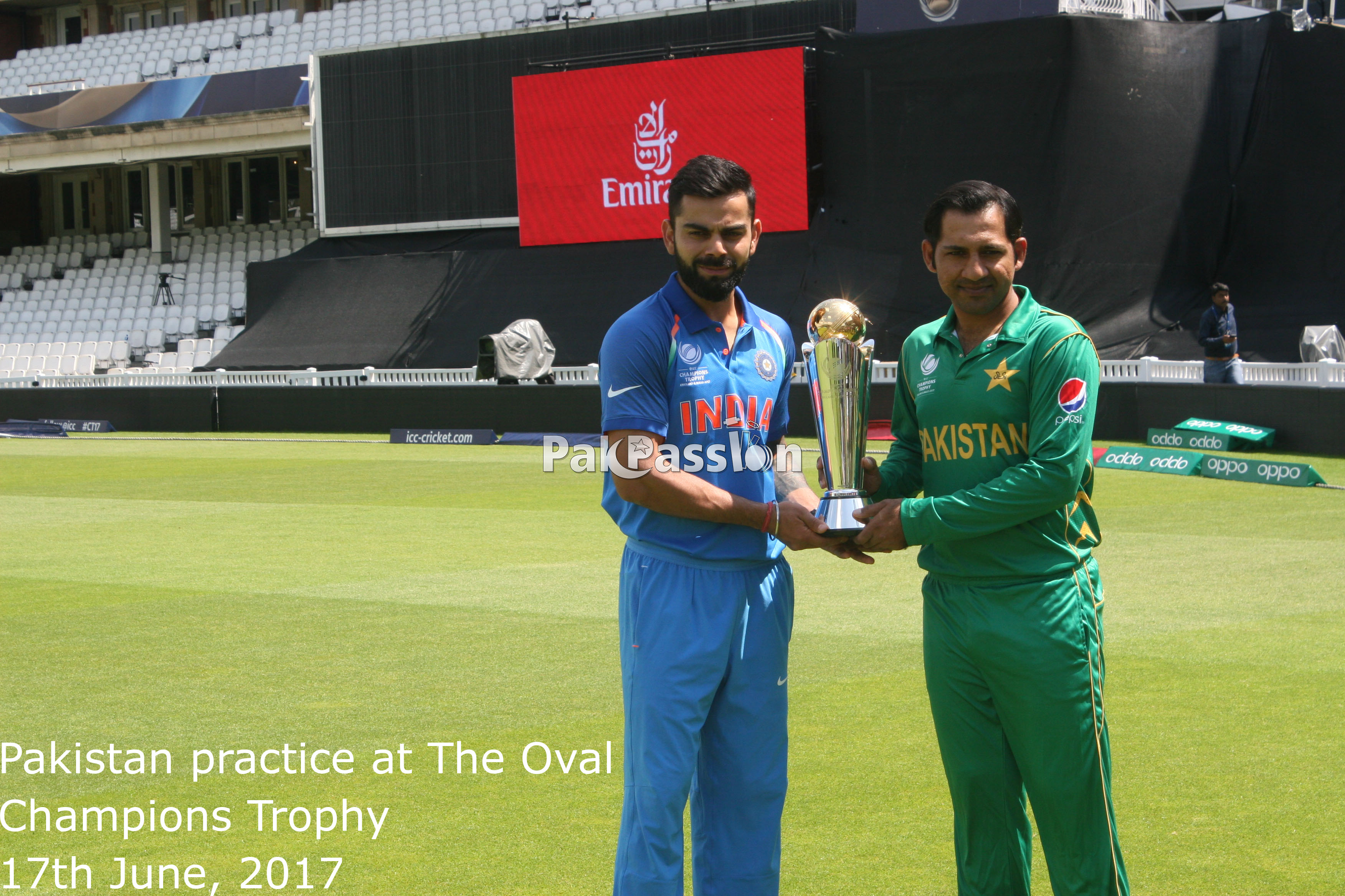 Sarfraz Ahmed and Virat Kohli before the 2017 Champions Trophy final