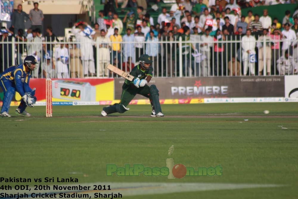 Seconds before Mohammad Hafeez got caught behind