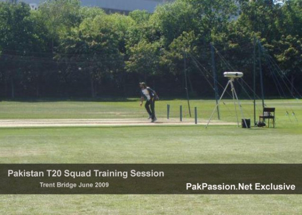 Shahid Afridi bowls in the nets