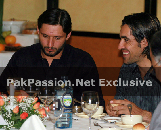 Shahid Afridi, Umar Gul