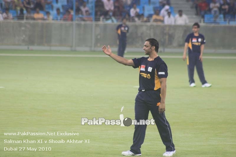 Shoaib Akhtar XI v Salman Khan XI