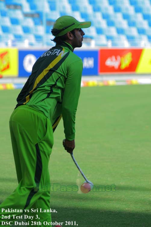 Shoaib Malik during a practice session