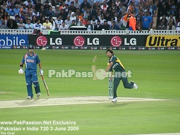 Sohail Tanvir in his follow through