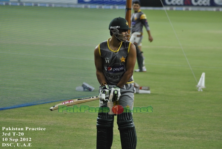 Umar Akmal