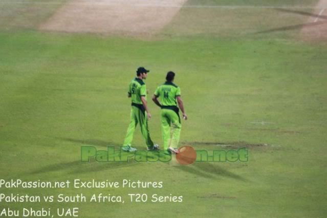 Umar Gul and Shoaib Akhtar