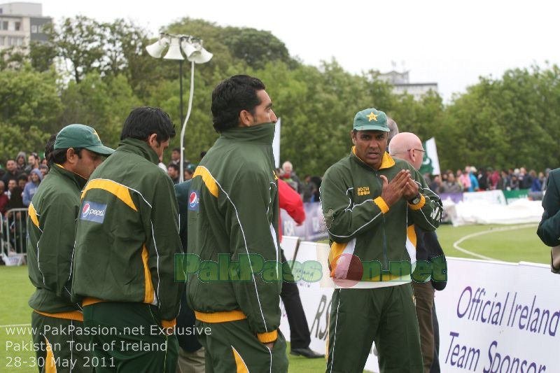 Waqar Younis (Coach), Umar Gul