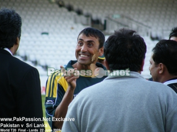 Younis Khan in a light mood