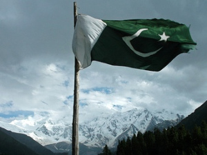 pakistan_flag_snow31.jpg