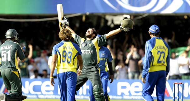 afridi-was-declared-the-man-of-the-match.jpg