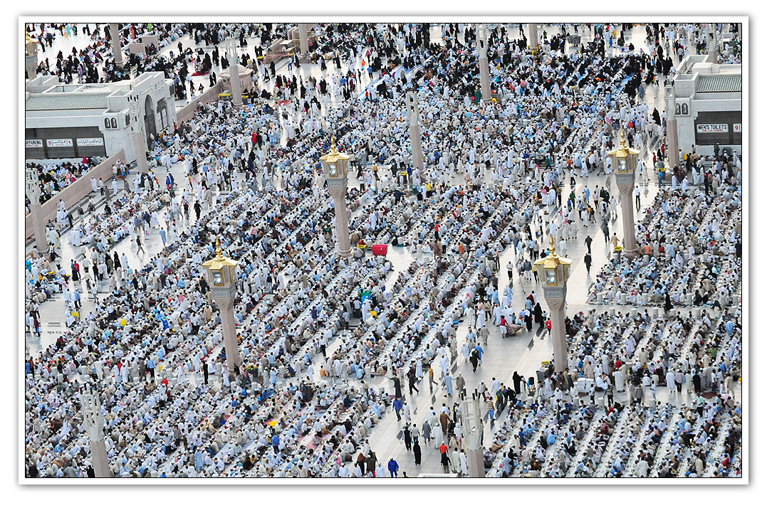 iftar-prophetsmosque.jpg